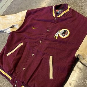 AUTHENTIC Nike Washington Redskins jacket. RARE!